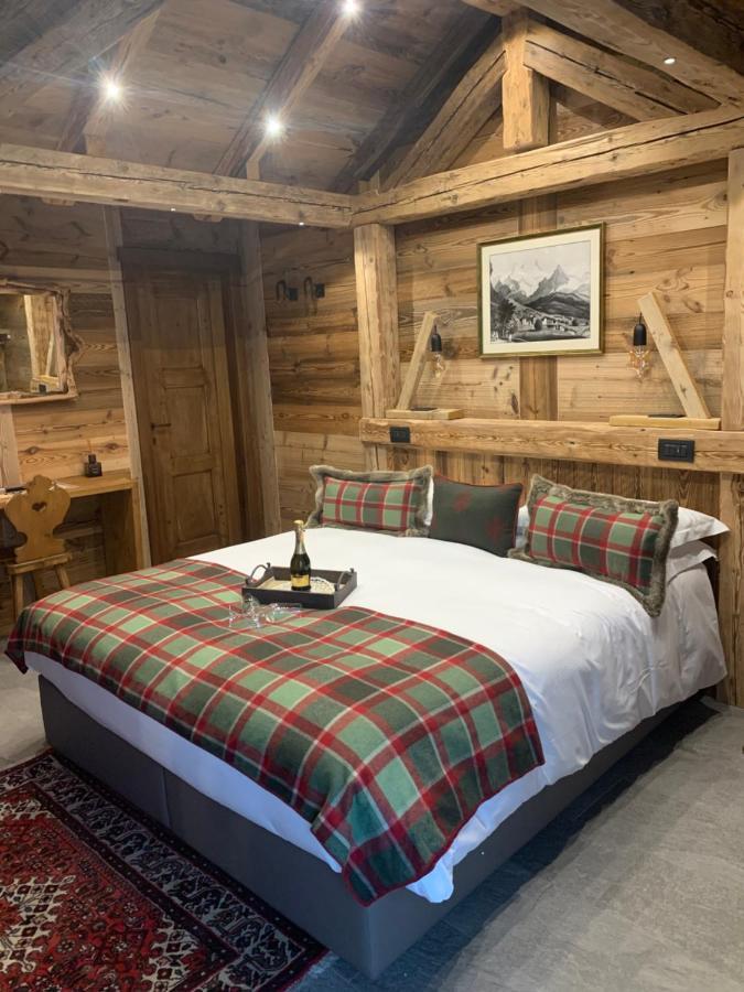 L'Abri Des Amis Hotel Courmayeur Luaran gambar