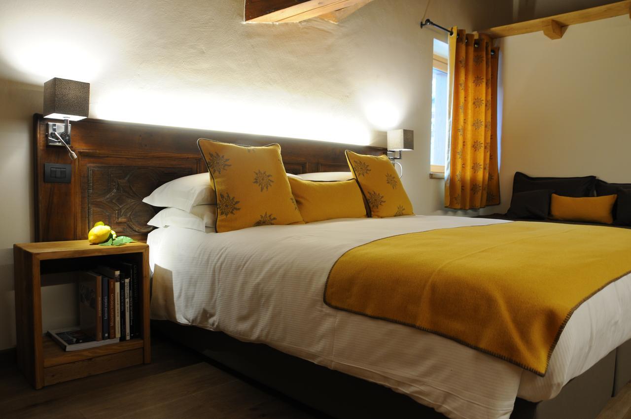 L'Abri Des Amis Hotel Courmayeur Luaran gambar