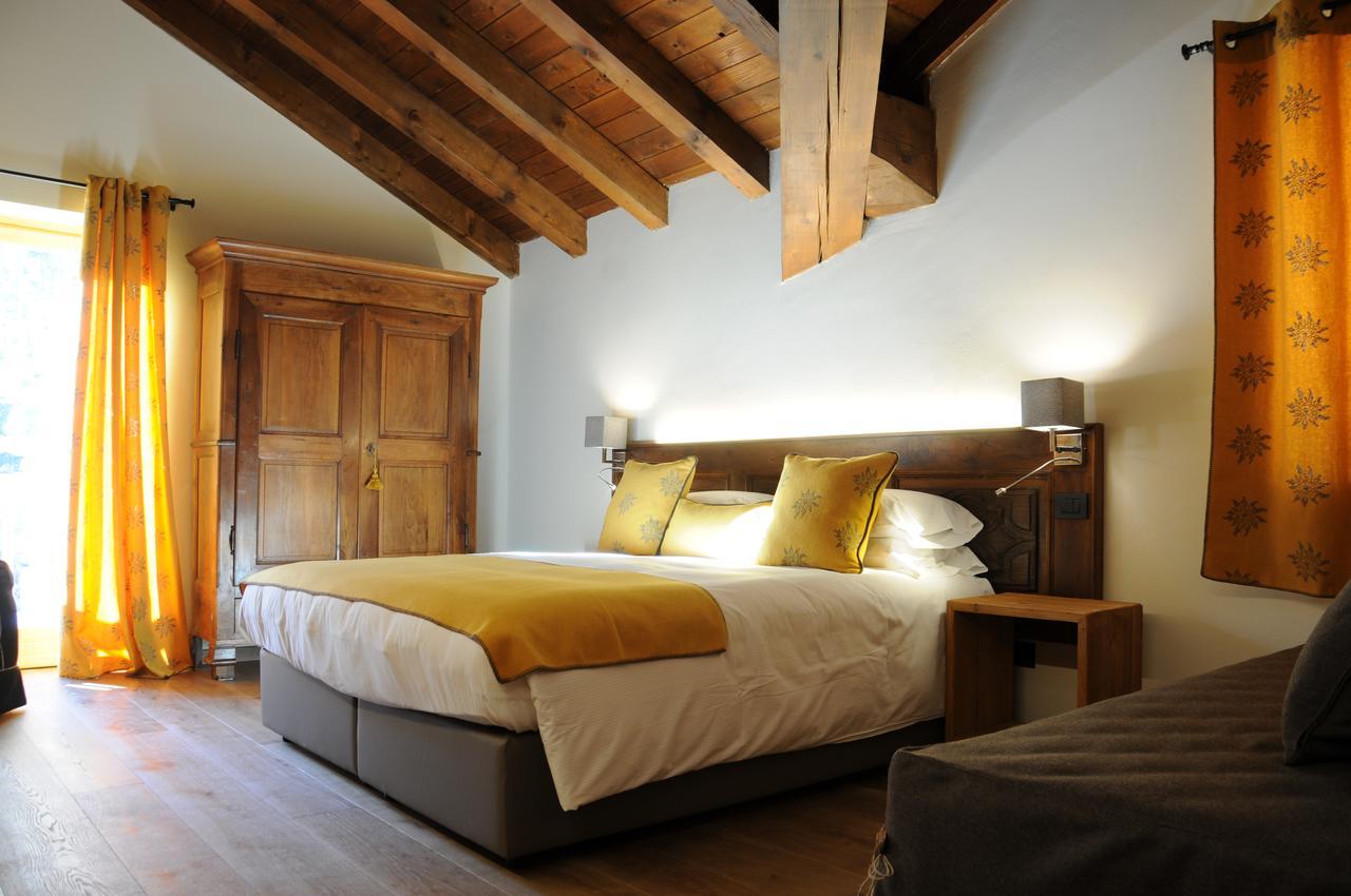 L'Abri Des Amis Hotel Courmayeur Luaran gambar
