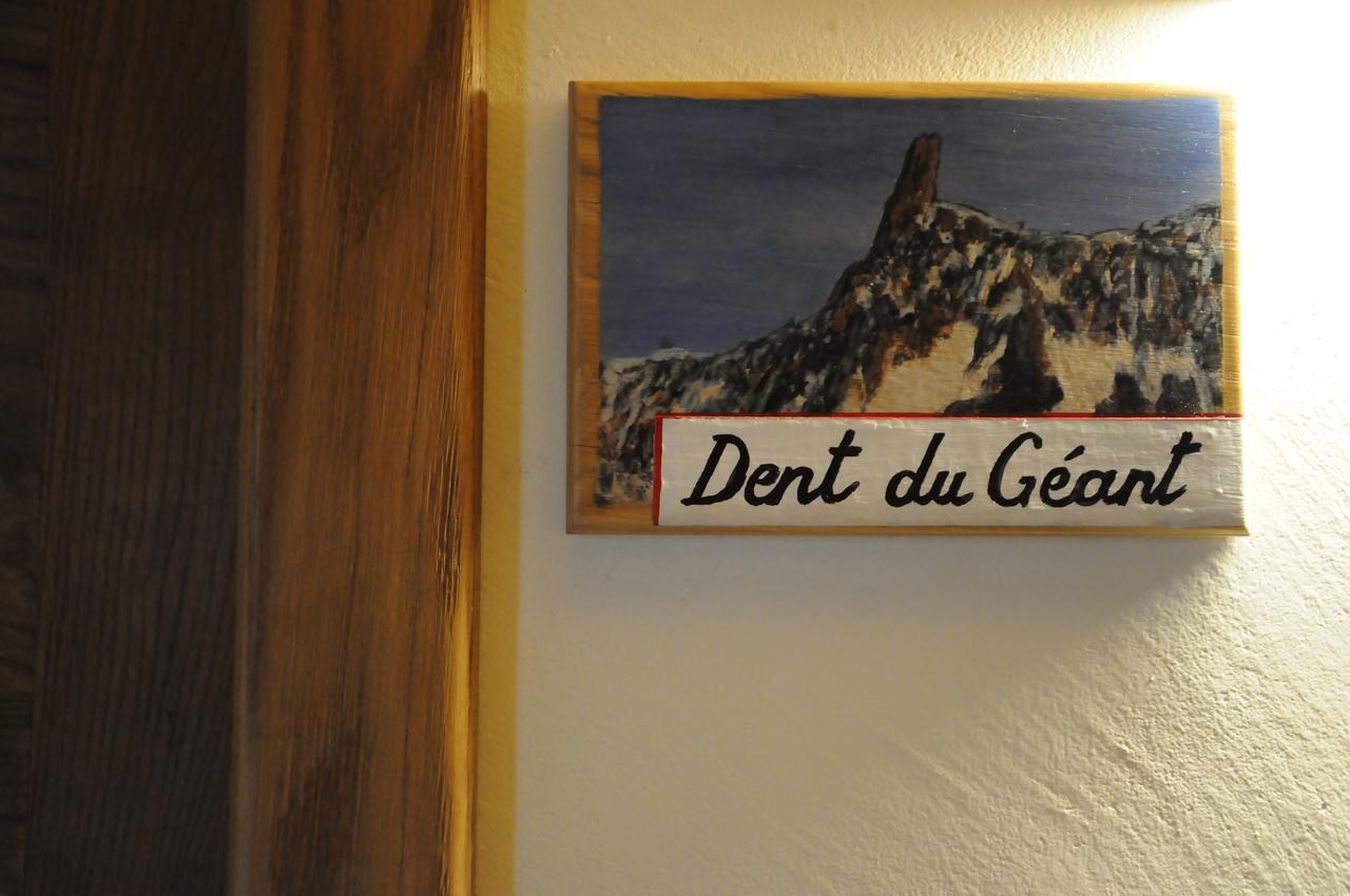 L'Abri Des Amis Hotel Courmayeur Luaran gambar